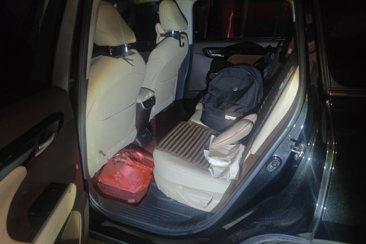 Used Toyota Highlander 2022 Dual-Engine 2.5L Four-Wheel Drive Prestige Version 7 Seats Left Rear Seat