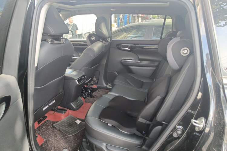 Used Toyota Highlander 2022 Dual-Engine 2.5L Four-Wheel Drive Prestige Version 7 Seats Left Rear Seat