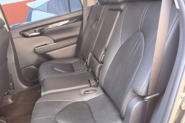Used Toyota Highlander 2022 Dual-Engine 2.5L Four-Wheel Drive Prestige Version 7 Seats Left Rear Seat