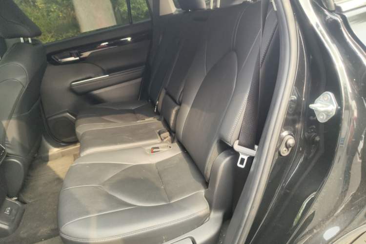 Used Toyota Highlander 2022 Dual-Engine 2.5L Four-Wheel Drive Prestige Version 7 Seats Left Rear Seat