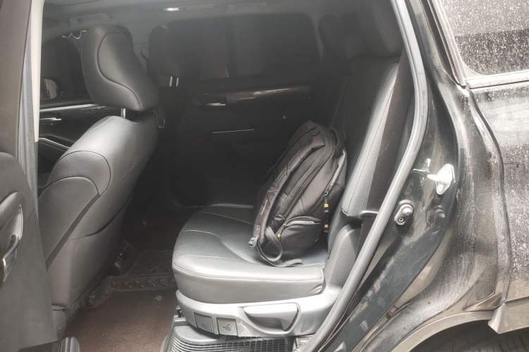 Used Toyota Highlander 2022 Dual-Engine 2.5L Four-Wheel Drive Supreme Edition 7-Seater Left Rear Seat
