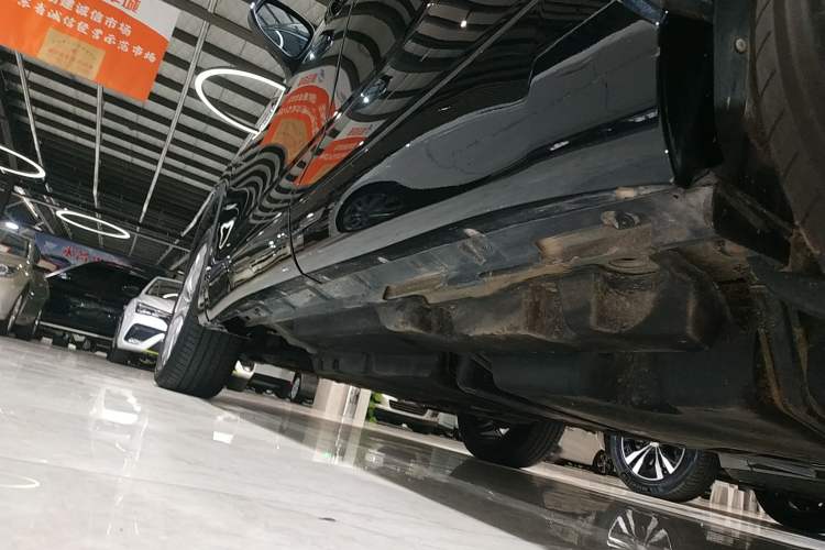 Used Toyota Highlander 2022 Dual-Engine 2.5L Four-Wheel Drive Supreme Edition 7-Seater Left Side Sill