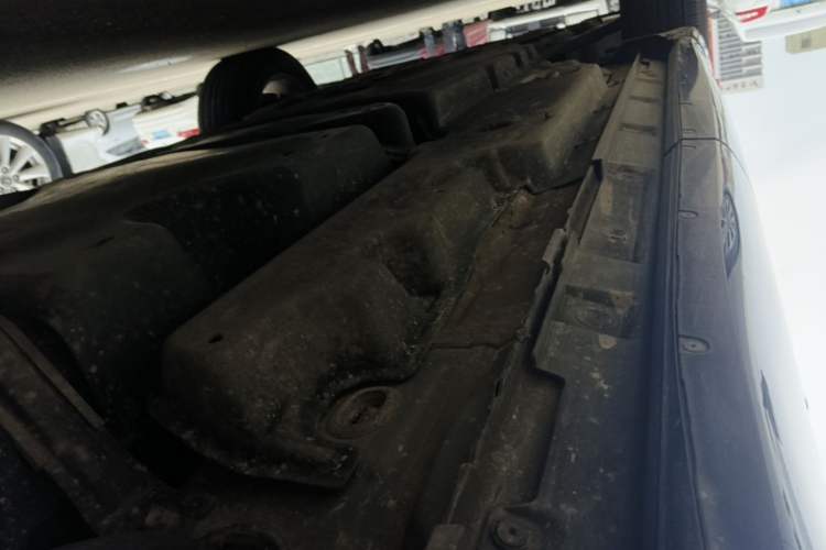 Used Toyota Highlander 2022 Dual-Engine 2.5L Two-Wheel Drive Elite Edition 5 Seats Left Side Sill