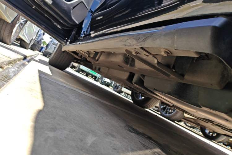 Used Toyota Highlander 2022 Dual-Engine 2.5L Four-Wheel Drive Prestige Version 7 Seats Left Side Sill