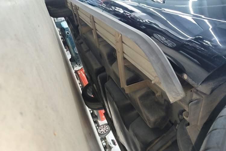 Used Toyota Highlander 2022 Dual-Engine 2.5L Four-Wheel Drive Prestige Version 7 Seats Left Side Sill