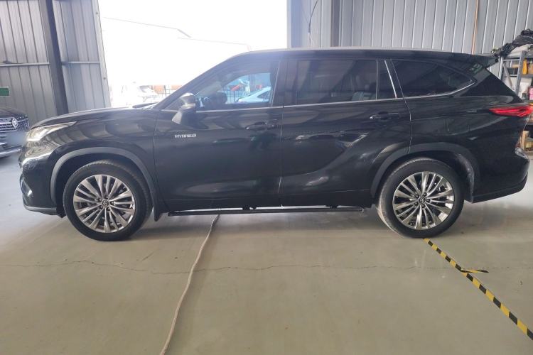 Used Toyota Highlander 2022 Dual-Engine 2.5L Four-Wheel Drive Prestige Version 7 Seats Left Side