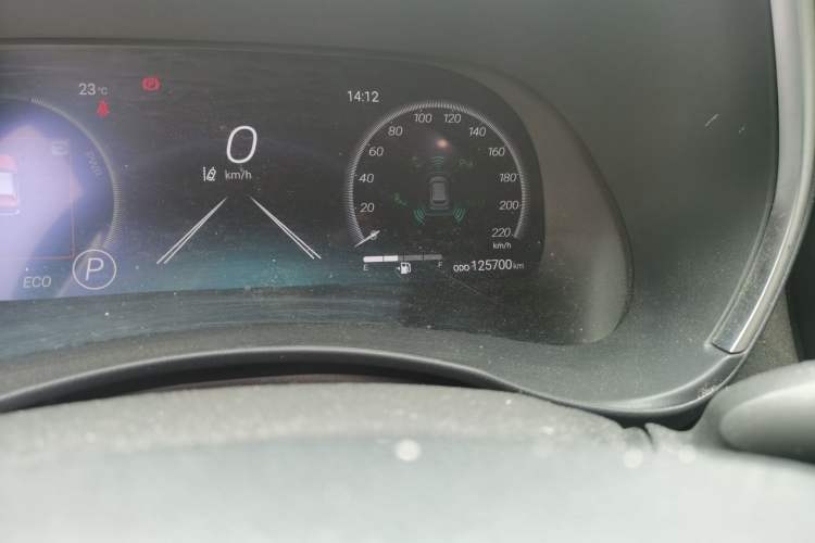 Used Toyota Highlander 2022 Dual-Engine 2.5L Four-Wheel Drive Supreme Edition 7-Seater Odometer Close Up