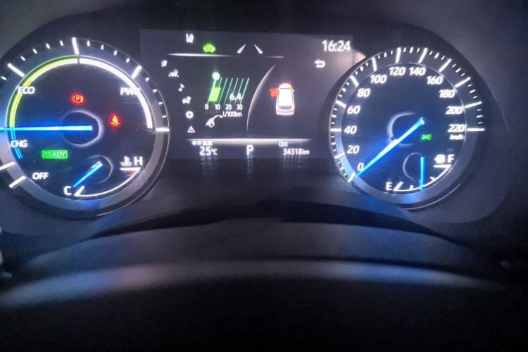 Used Toyota Highlander 2022 Dual-Engine 2.5L Four-Wheel Drive Prestige Version 7 Seats Odometer Close Up