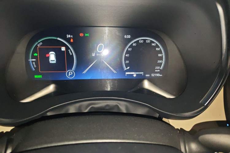Used Toyota Highlander 2022 Dual-Engine 2.5L Four-Wheel Drive Supreme Edition 7-Seater Odometer Close Up