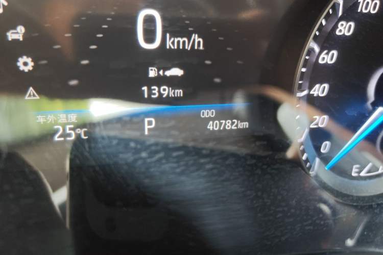 Used Toyota Highlander 2022 Dual-Engine 2.5L Four-Wheel Drive Prestige Version 7 Seats Odometer Close Up