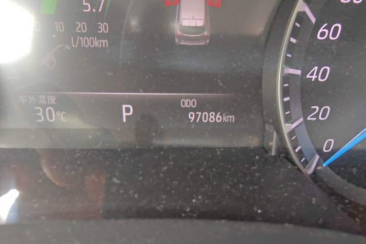 Used Toyota Highlander 2022 Dual-Engine 2.5L Four-Wheel Drive Prestige Version 7 Seats Odometer Close Up
