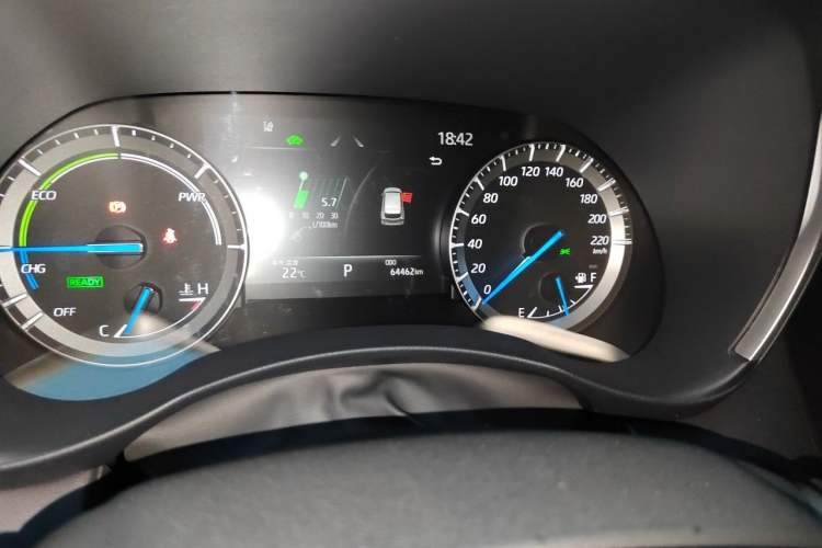 Used Toyota Highlander 2022 Dual-Engine 2.5L Four-Wheel Drive Prestige Version 7 Seats Odometer Close Up
