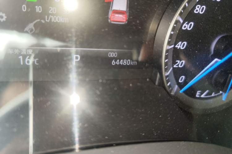 Used Toyota Highlander 2022 Dual-Engine 2.5L Four-Wheel Drive Prestige Version 7 Seats Odometer Close Up