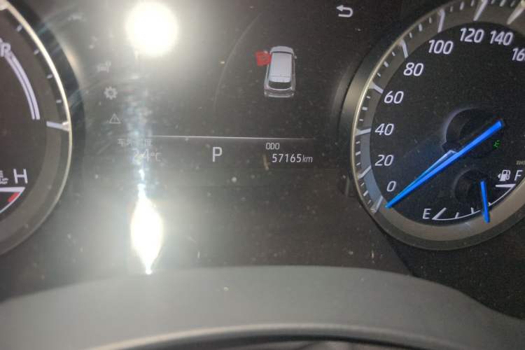 Used Toyota Highlander 2022 Dual-Engine 2.5L Four-Wheel Drive Prestige Version 7 Seats Odometer Close Up