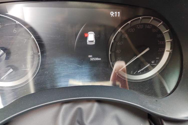 Used Toyota Highlander 2022 380T Four-Wheel Drive Prestige Edition 7-Seater Odometer Close Up