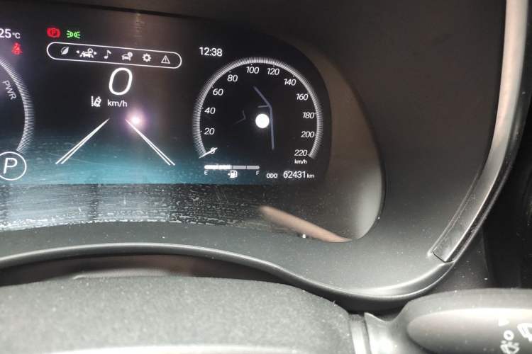 Used Toyota Highlander 2022 Dual-Engine 2.5L Four-Wheel Drive Supreme Edition 7-Seater Odometer Close Up