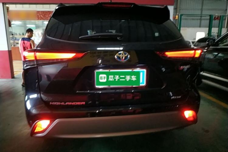Used Toyota Highlander 2022 Dual-Engine 2.5L Four-Wheel Drive Prestige Version 7 Seats Rear
