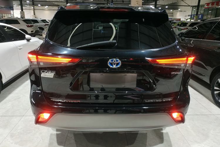 Used Toyota Highlander 2022 Dual-Engine 2.5L Four-Wheel Drive Supreme Edition 7-Seater Rear