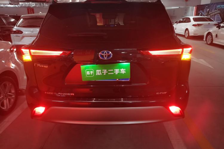 Used Toyota Highlander 2022 Dual-Engine 2.5L Four-Wheel Drive Prestige Version 7 Seats Rear