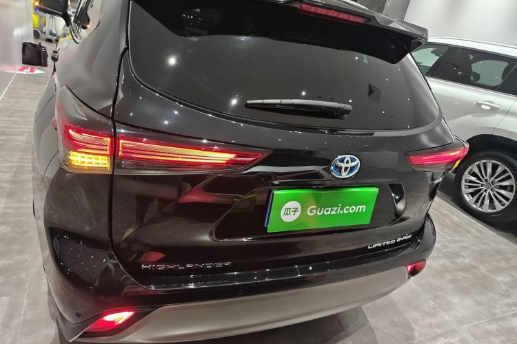 Used Toyota Highlander 2022 Dual-Engine 2.5L Four-Wheel Drive Prestige Version 7 Seats Rear