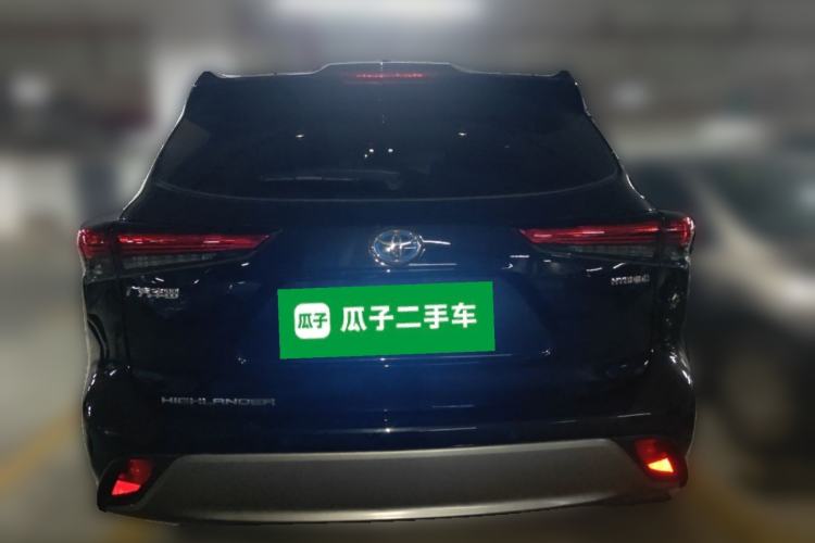 Used Toyota Highlander 2022 Dual-Engine 2.5L Two-Wheel Drive Prestige Edition 7-Seater Rear