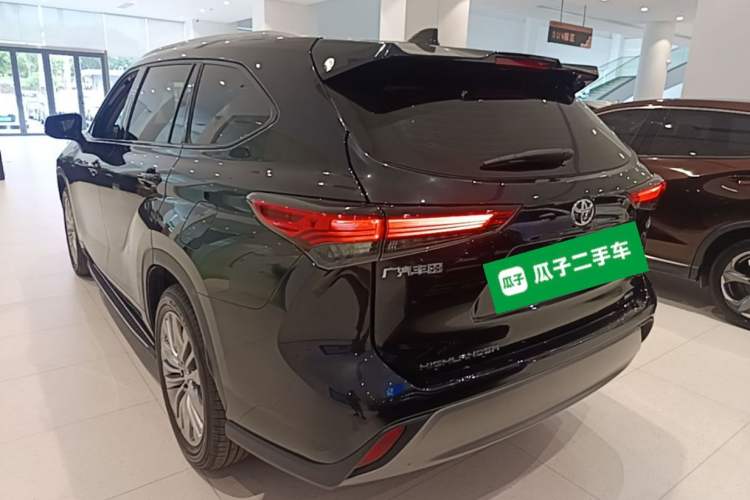 Used Toyota Highlander 2022 380T 4x4 Luxury Edition 7 Seats Rear Left 45 Deg