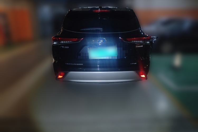 Used Toyota Highlander 2022 Dual-Engine 2.5L Four-Wheel Drive Prestige Version 7 Seats Rear