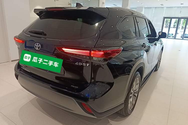 Used Toyota Highlander 2022 380T 4x4 Luxury Edition 7 Seats Rear Right 45 Deg