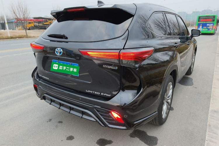 Used Toyota Highlander 2022 Dual-Engine 2.5L Four-Wheel Drive Supreme Edition 7-Seater Rear Right 45 Deg