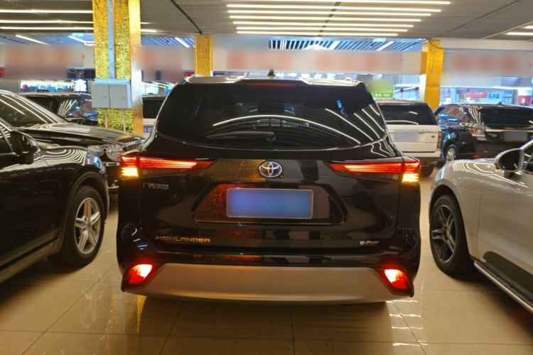 Used Toyota Highlander 2022 Dual-Engine 2.5L Four-Wheel Drive Prestige Version 7 Seats Rear