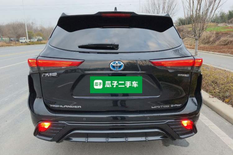 Used Toyota Highlander 2022 Dual-Engine 2.5L Four-Wheel Drive Supreme Edition 7-Seater Rear