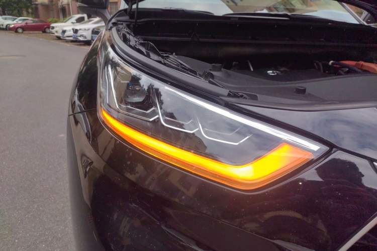 Used Toyota Highlander 2022 Dual-Engine 2.5L Four-Wheel Drive Prestige Version 7 Seats Right Front Headlight