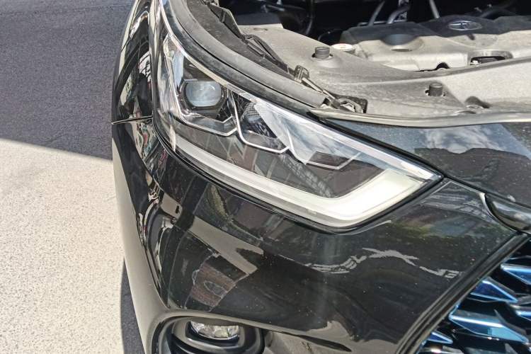Used Toyota Highlander 2022 Dual-Engine 2.5L 4x4 Elite Edition 7-Seater Right Front Headlight