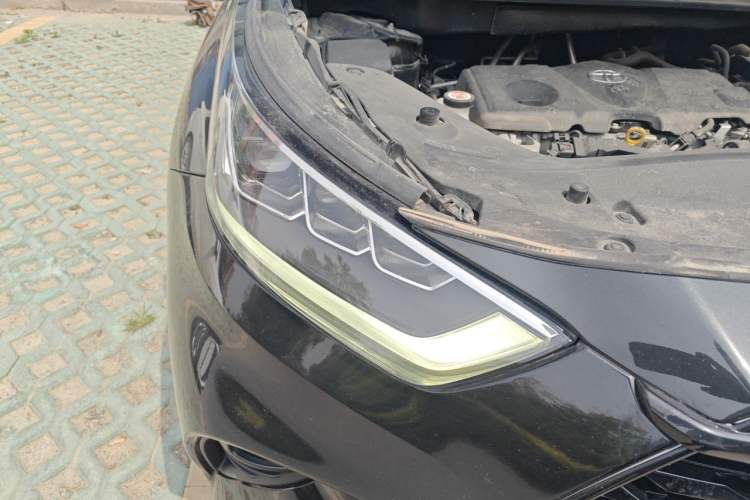 Used Toyota Highlander 2022 Dual-Engine 2.5L Four-Wheel Drive Prestige Version 7 Seats Right Front Headlight