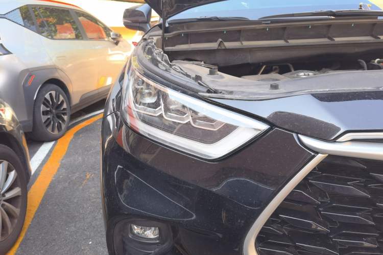 Used Toyota Highlander 2022 Dual-Engine 2.5L Four-Wheel Drive Prestige Version 7 Seats Right Front Headlight