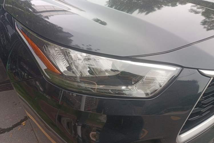 Used Toyota Highlander 2022 Dual-Engine 2.5L Two-Wheel Drive Elite Edition 7-Seater Right Front Headlight