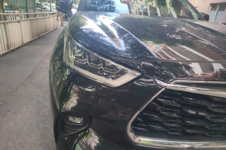 Used Toyota Highlander 2022 Dual-Engine 2.5L Four-Wheel Drive Supreme Edition 7-Seater Right Front Headlight