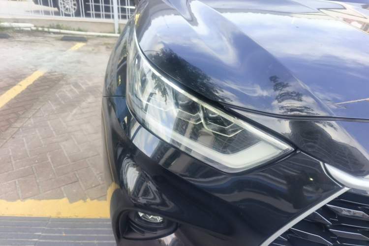 Used Toyota Highlander 2022 Dual-Engine 2.5L Four-Wheel Drive Prestige Version 7 Seats Right Front Headlight