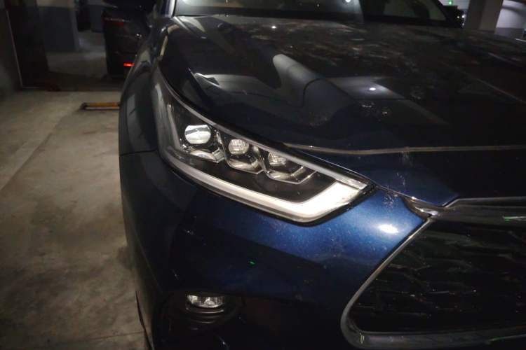 Used Toyota Highlander 2022 Dual-Engine 2.5L Four-Wheel Drive Supreme Edition 7-Seater Right Front Headlight