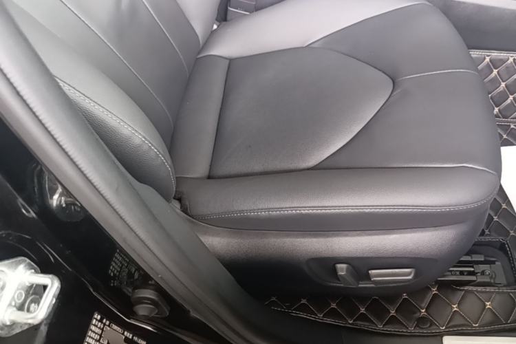 Used Toyota Highlander 2022 Dual-Engine 2.5L Four-Wheel Drive Prestige Version 7 Seats Right Front Seat