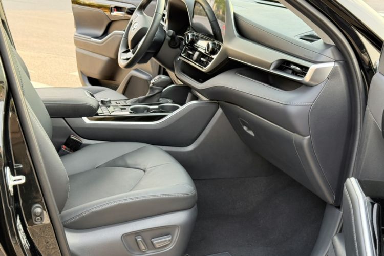 Used Toyota Highlander 2022 380T Four-Wheel Drive Prestige Edition 7-Seater Right Front Seat