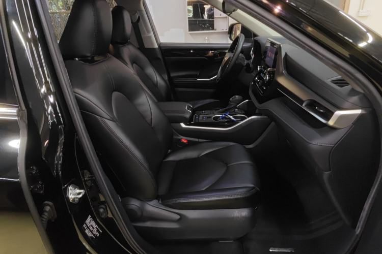 Used Toyota Highlander 2022 Dual-Engine 2.5L Two-Wheel Drive Elite Edition 7-Seater Right Front Seat