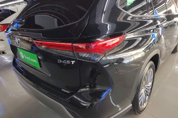 Used Toyota Highlander 2022 380T Four-Wheel Drive Prestige Edition 7-Seater Right Rear Taillight