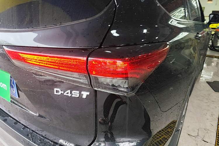 Used Toyota Highlander 2022 380T Four-Wheel Drive Prestige Edition 7-Seater Right Rear Taillight