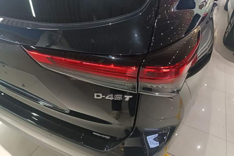 Used Toyota Highlander 2022 380T Four-Wheel Drive Prestige Edition 7-Seater Right Rear Taillight