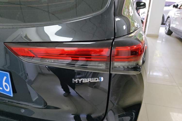 Used Toyota Highlander 2022 Dual-Engine 2.5L Four-Wheel Drive Luxury Edition 7 Seats Right Rear Taillight