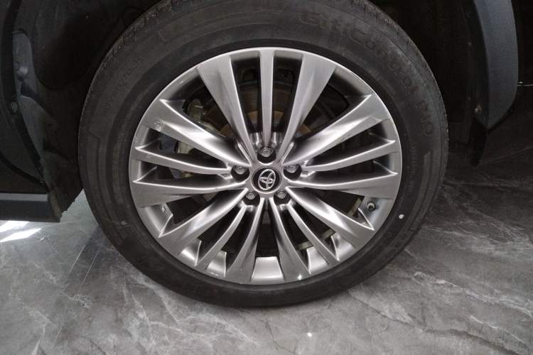 Used Toyota Highlander 2022 380T 4x4 Luxury Edition 7 Seats Right Rear Wheel Hub