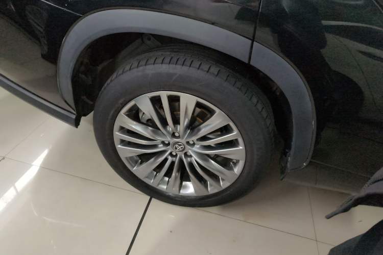 Used Toyota Highlander 2022 Dual-Engine 2.5L Four-Wheel Drive Prestige Version 7 Seats Right Rear Wheel Hub