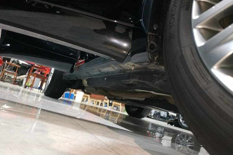 Used Toyota Highlander 2022 Dual-Engine 2.5L Four-Wheel Drive Supreme Edition 7-Seater Right Side Sill