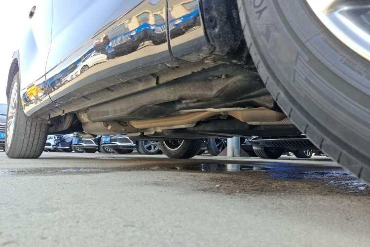 Used Toyota Highlander 2022 Dual-Engine 2.5L Four-Wheel Drive Prestige Version 7 Seats Right Side Sill